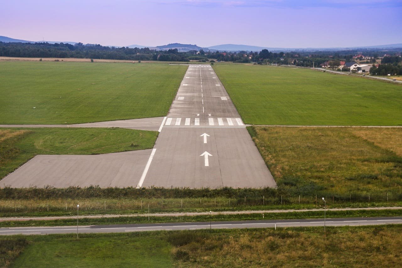 DGCA to inspect Delhi Airport runway 10/28 today; may reopen soon