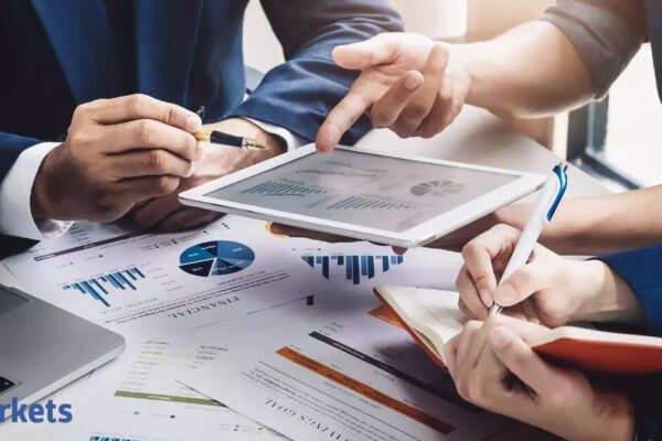 HDFC Bank and Shriram Finance poised to ride sectoral tailwinds; Motilal Oswal sees 12-18% upside scope