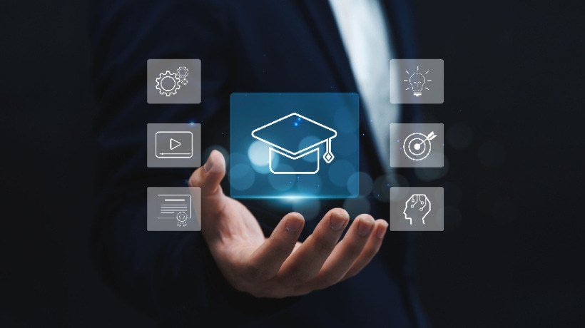 ILT Vs. eLearning: The Ultimate Guide To Choosing Your Perfect Training Method