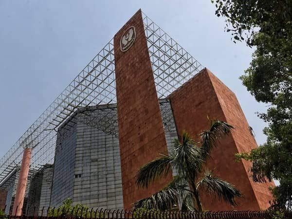 LIC starts online facility for premium payment through WhatsApp Bot