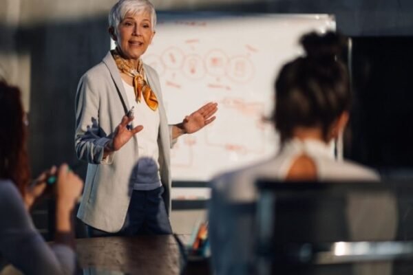 Rethinking Storytelling: How Scene-Based Presentation Transforms Communication