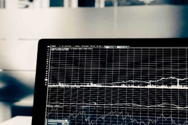 Short-term Stock Ideas for 15 Days: Brokerage picks defence PSU, 2 other largecaps, 1 midcap & 1 smallcap; check target and stop loss