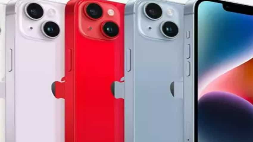 Trump Threatens Apple: US President warns American tech giant to pay 25% tariffs for iPhones made outside country; mentions India in message