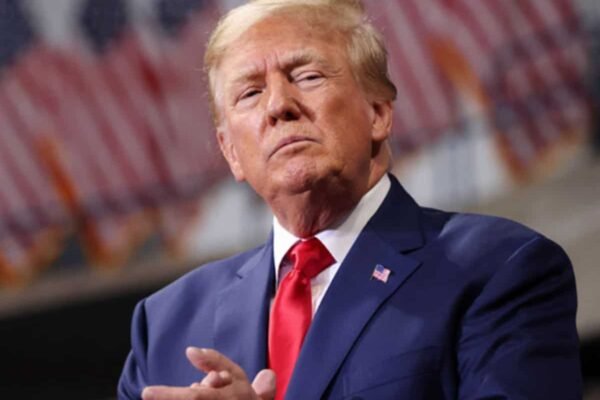 Trump threatens 50 pc tariffs on EU, 25% penalties on Apple