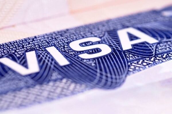 US Suspends Student Visa Interviews: What Indian students need to know
