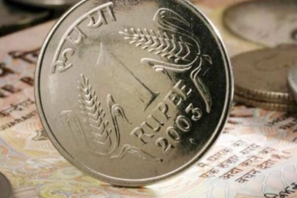 Bank Deposit Slowdown: As borrowers await June 6 RBI rate decision, lenders stare at a rare challenge—Muted credit growth a silver lining!