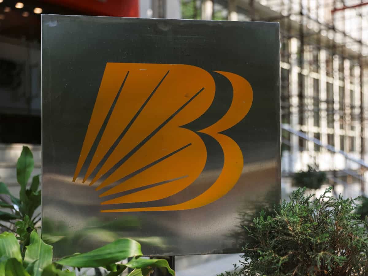 Bank of Baroda reduces repo-linked interest rates following RBI footstep