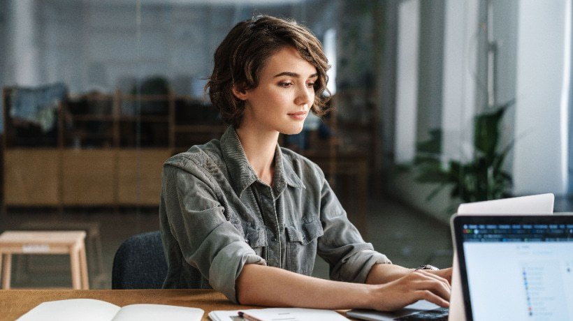 Custom Vs. Off-The-Shelf Training: Rethinking Workforce Learning For 2025