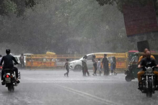 Delhi Weather Forecast: Relief from scorching heat as IMD predicts thunderstorm and rainfall