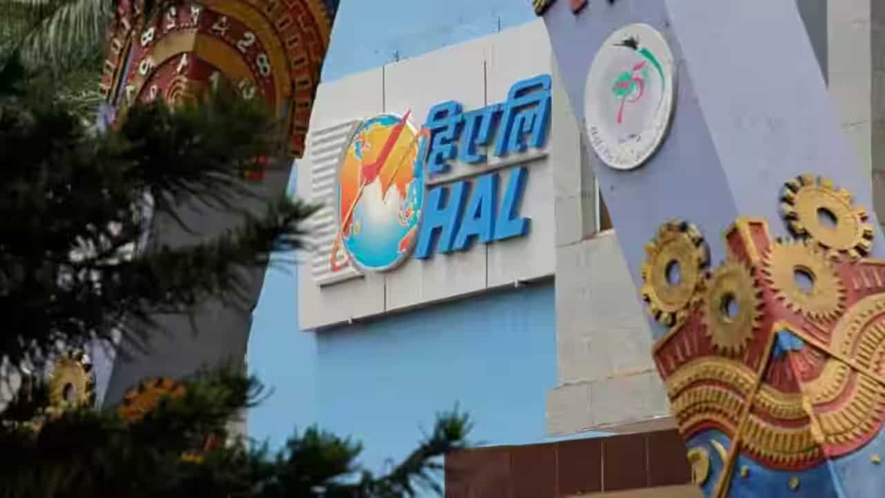 HAL Dividend 2025: Navratna PSU stock jumps 17% YTD ahead of final payout; key dates and investor details inside