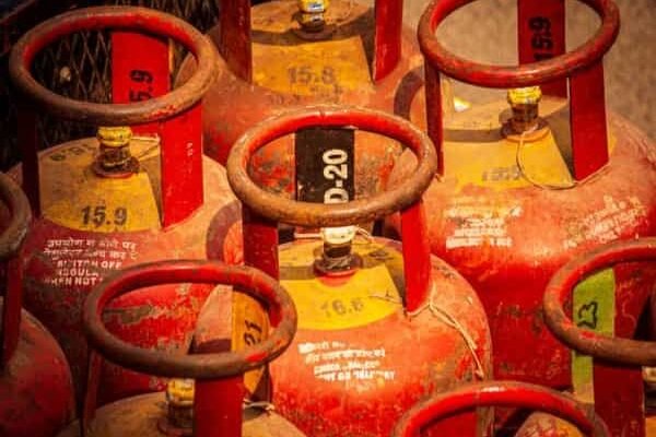 LPG Price Today: Commercial LPG cylinder becomes cheaper from June 1; check latest rates here