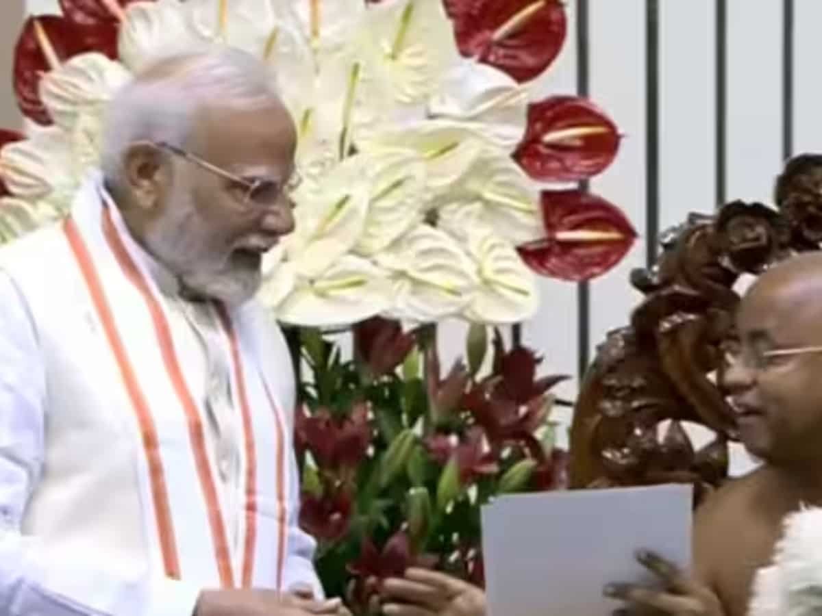 PM Modi conferred with title of ‘Dharma Chakravarti’ at centenary celebrations of Acharya Shri 108 Vidyanand Ji Maharaj
