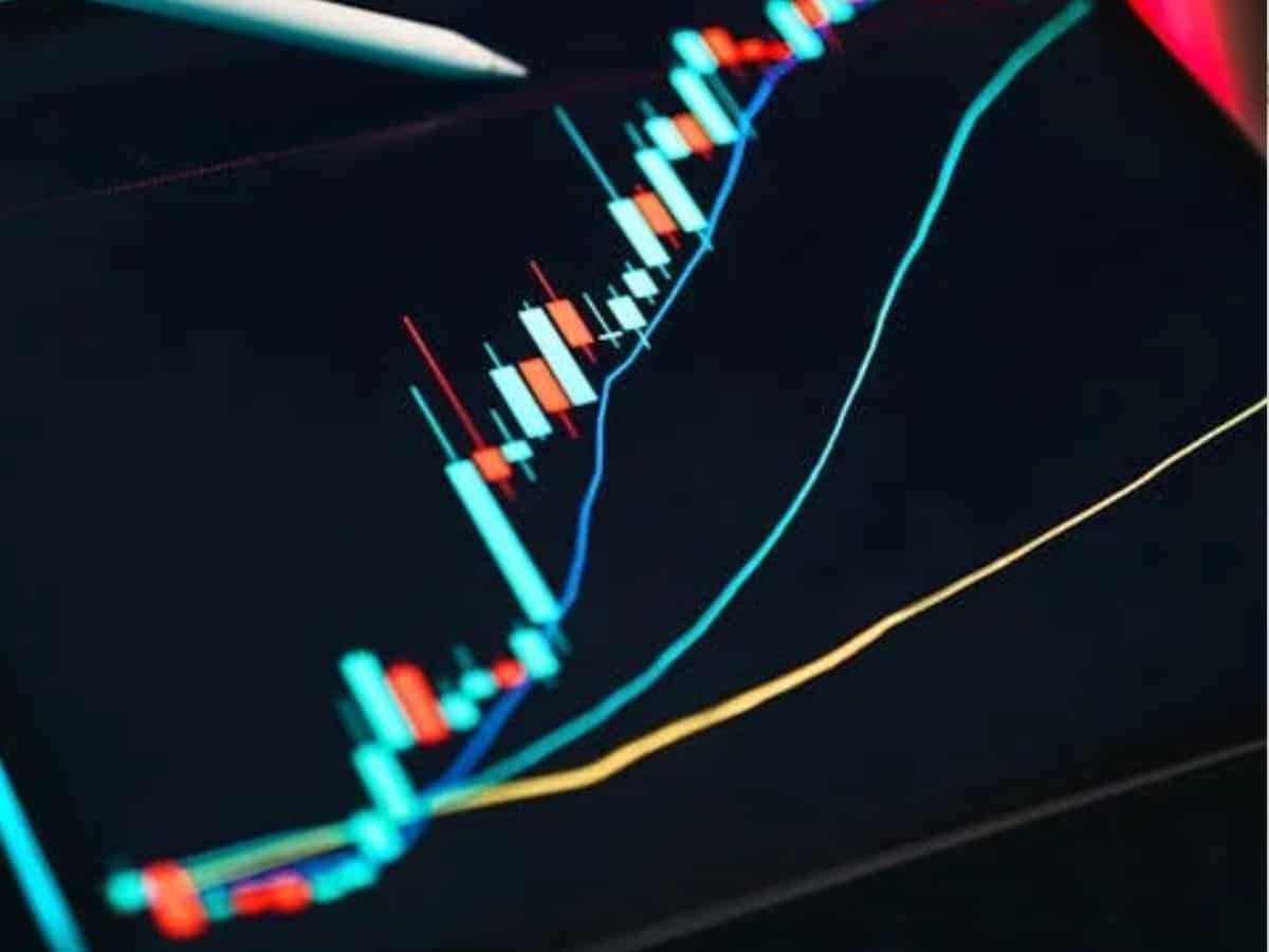 Stocks to Track: SBI, HZL, Mphasis, HCLTech, Tanla Platforms & more