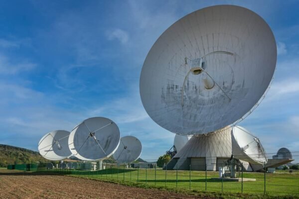 Telecom Sector Sees Marginal Growth: Wireless ARPU rises to Rs 182.95 in March quarter