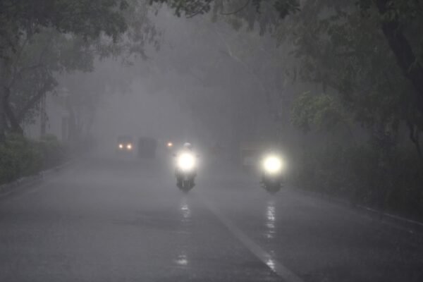 Weather Alert: Delhi-NCR receives rain, heavy rainfall alert in Tamil Nadu; monsoon to hit Bihar within 48 hours