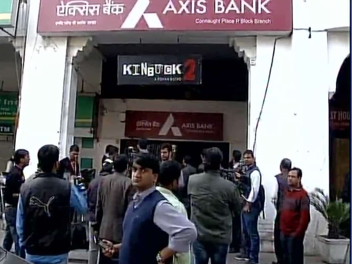 Axis Bank Review: Shares tumble 4.2% after Q1 net profit miss; Anil Singhvi warns of 5-10% further drop, brokerages cut targets