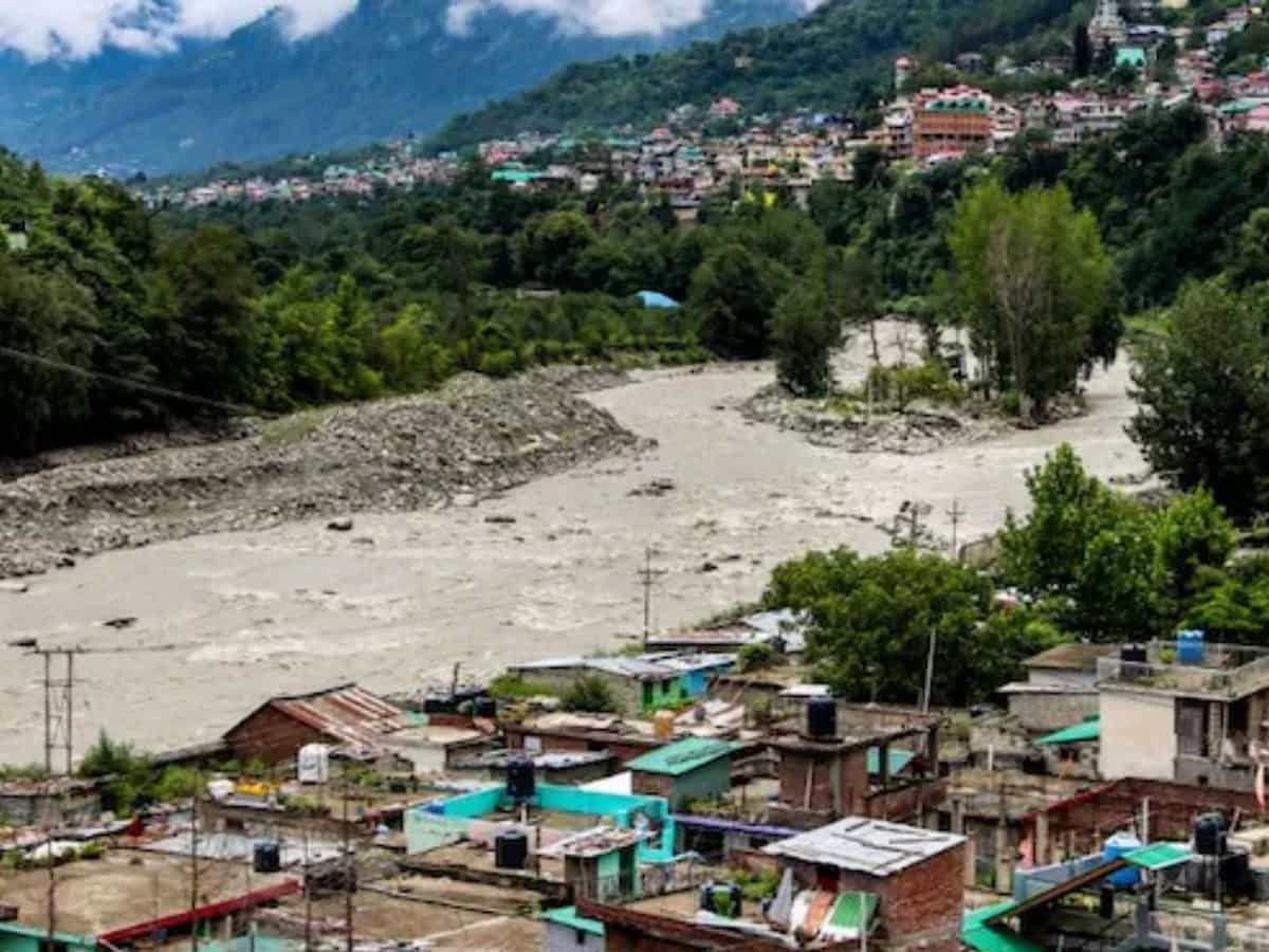 Himachal Pradesh: 10 dead, 34 missing as cloudburst and flash floods hit Mandi