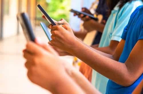 India smartphone market rises 8% in April-June amid robust macroeconomic environment