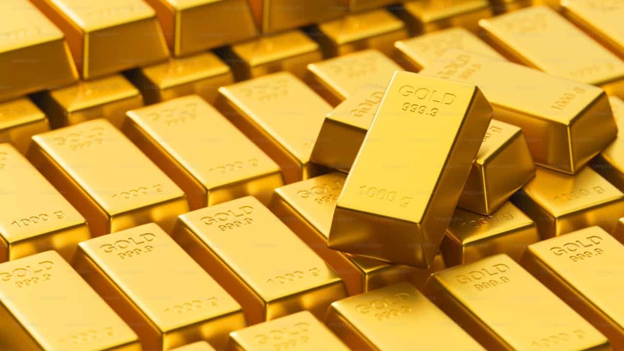 Is gold’s bull run over? Why Motilal Oswal signals pause, but JP Morgan sees more upside