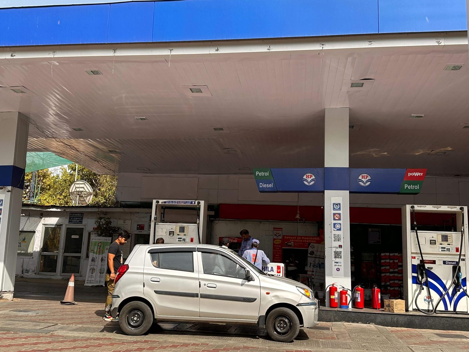 No sale of diesel, petrol in Delhi to vehicles above 10, 15 years of age from tomorrow