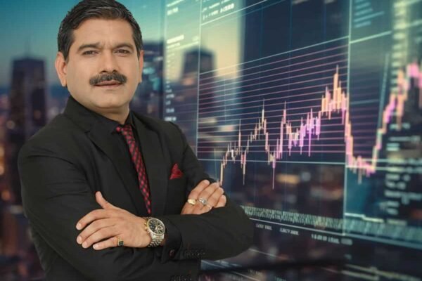 Shri Lotus set to launch Rs 792-crore IPO; Amitabh Bachchan, SRK among backers
