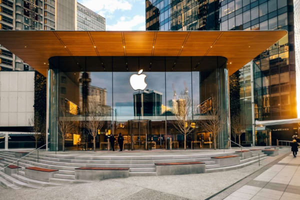 Apple to pledge additional 0 billion for US manufacturing amid Trump’s tariff pressure
