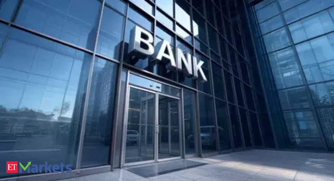 Axis Securities picks HDFC Bank among 6 top conviction banking ideas. Check full list – Banks – Review and outlook