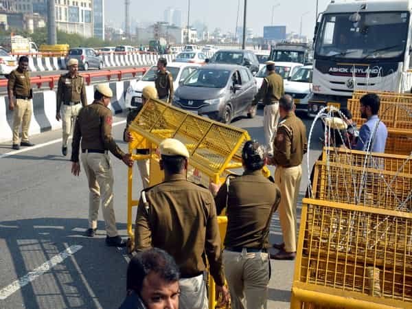 Delhi Traffic Police issues advisory for commuters ahead of inauguration of highway projects by PM Modi in Rohini today