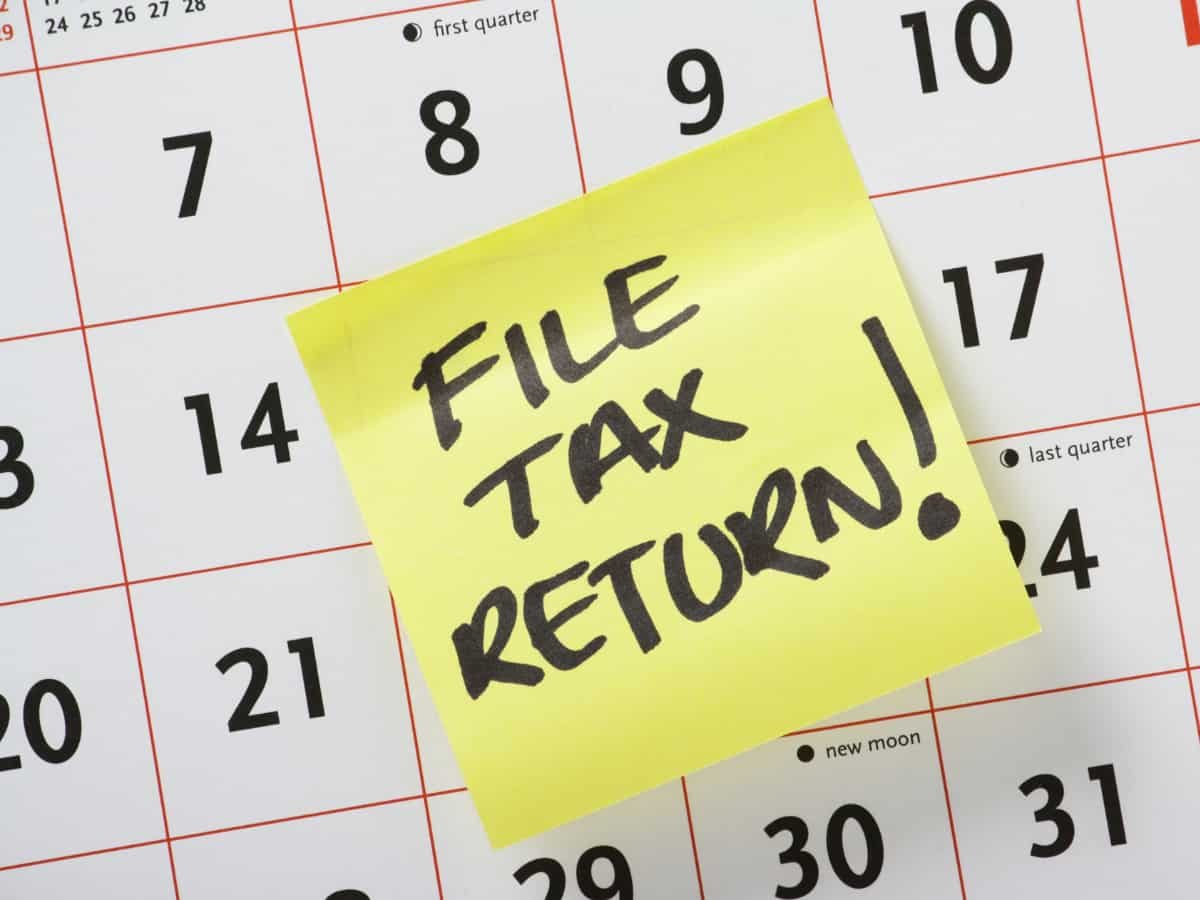 Filing ITR for FY 2024-25? Keep these 8 documents ready before filing your income tax return