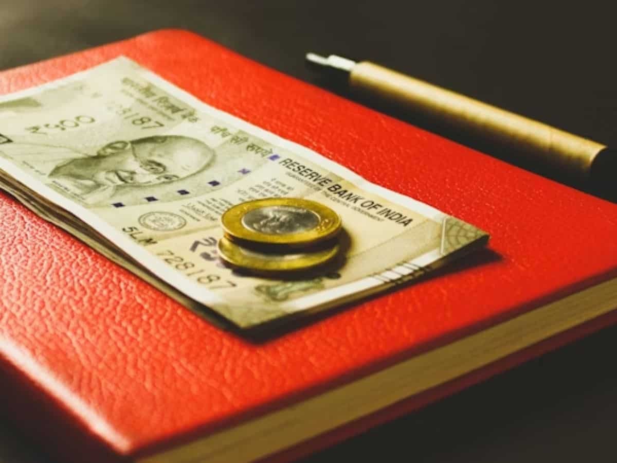 Fiscal deficit widens to Rs 4.68 lakh crore in April-July