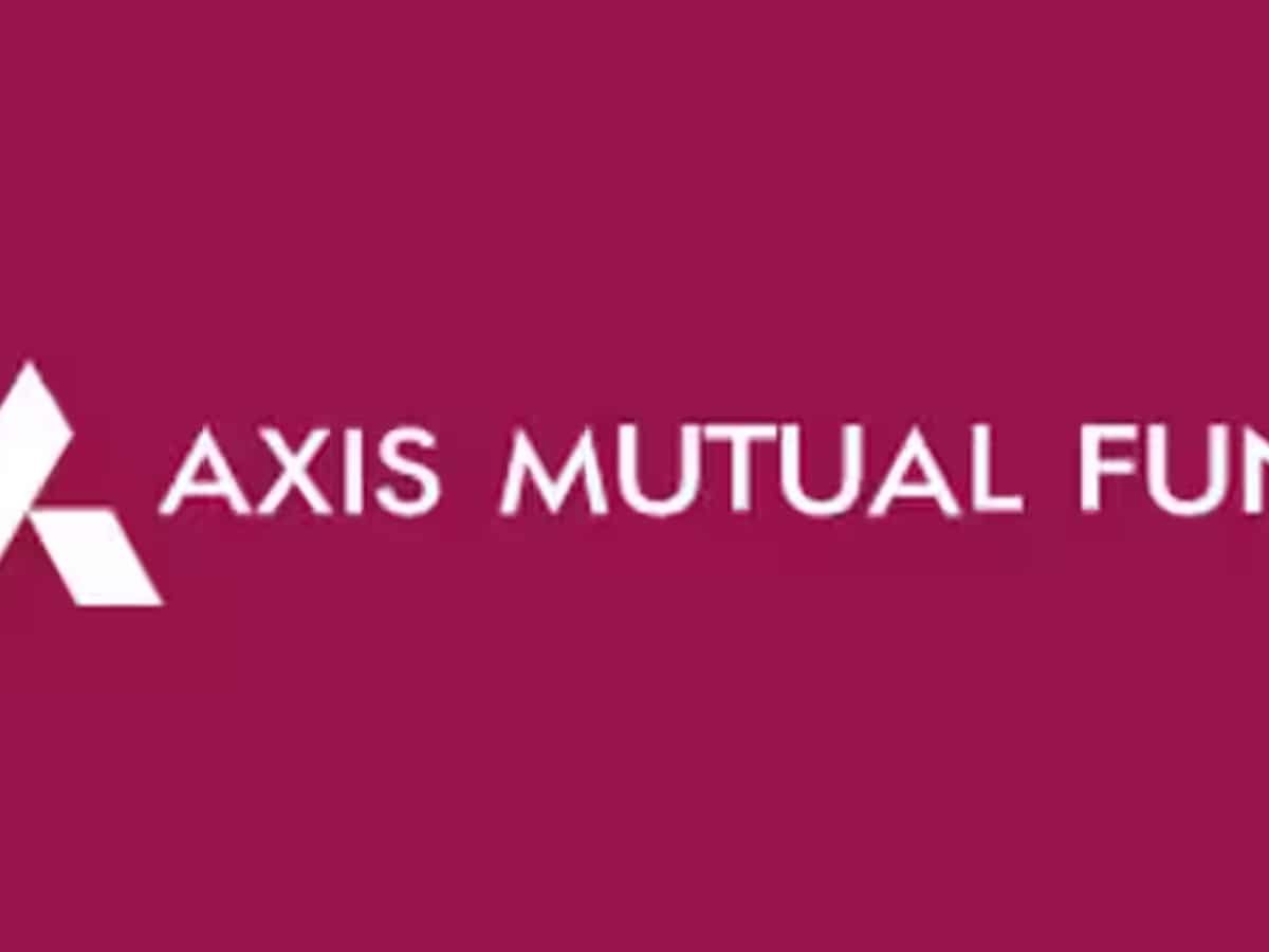 Front‑running scam: ED raids in 7 cities linked to ex‑Axis MF employee, illegal gains of over Rs 200 crore exposed