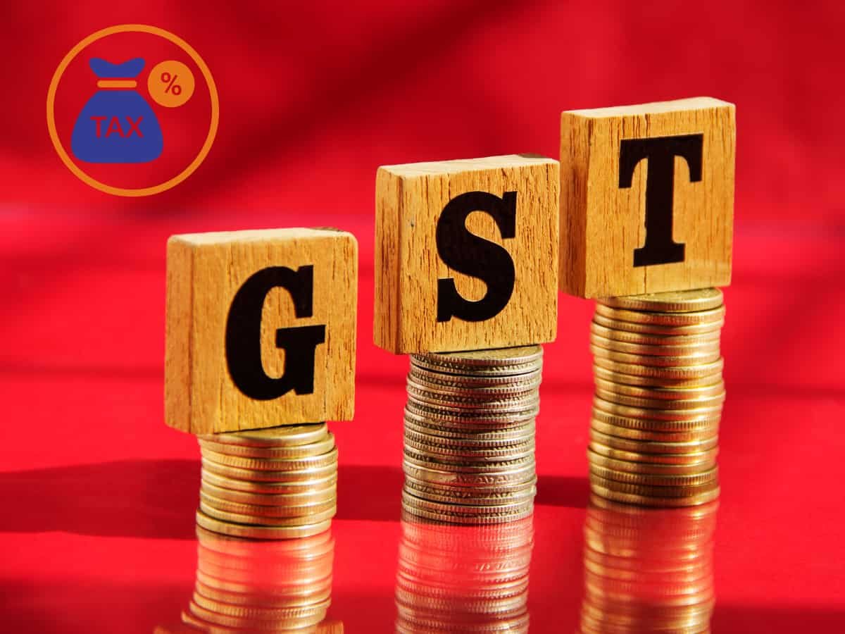 GST collection rises 7.5% in July to Rs 1.96 lakh crore; refunds surge 66.8%