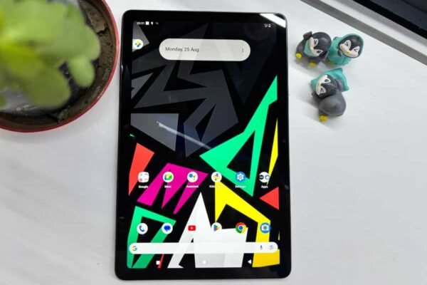 HMD T21 Review: Great display, sleek design, but is it enough?
