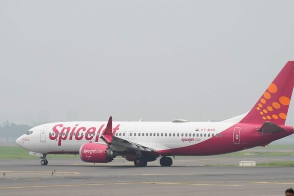 SpiceJet staff assaulted by passenger at Srinagar airport; FIR filed against defence employee