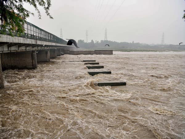 Delhi on Flood Alert: National capital issues flood warning, water level may cross danger mark at Old Railway Bridge