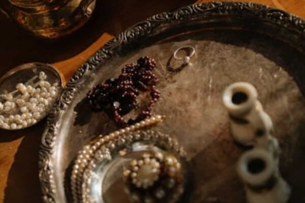 Gold & Silver Rate Today: Yellow metal futures within Rs 1,000 of all-time high; indicative spot prices in top cities Gold & Silver Rate Today: Yellow metal futures within Rs 1,000 of all-time high; indicative spot prices in top cities