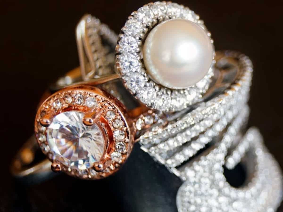 Gold & Silver Rates at Fresh Peaks: MCX yellow metal crosses Rs 1.10 lakh for first time, white metal hits Rs 1,29,600