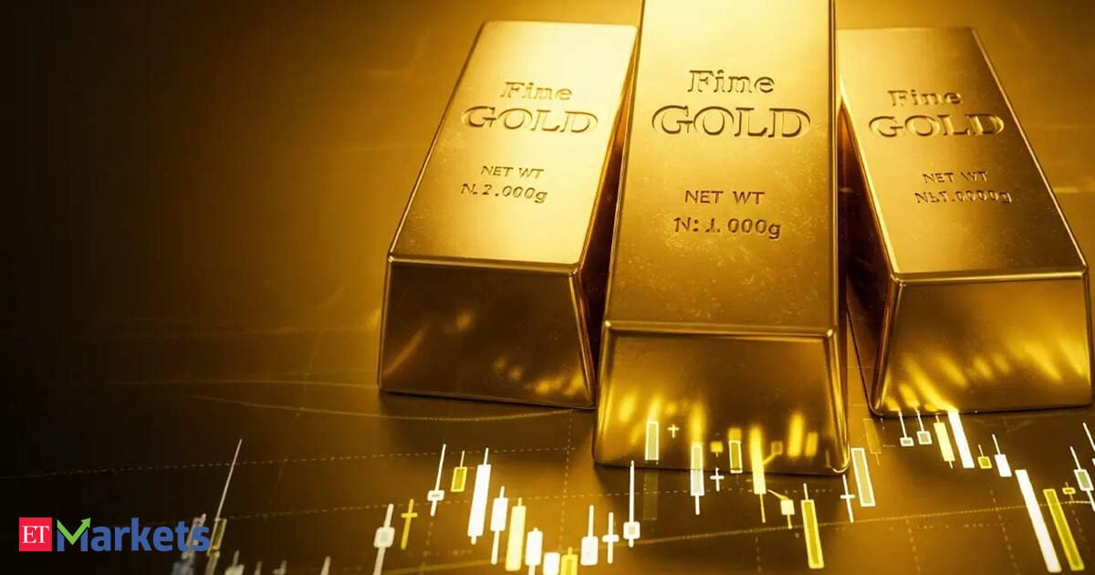 Gold surges Rs 1,800 to Rs 1.15 lakh/10 g in Delhi on weak dollar, Fed easing bets