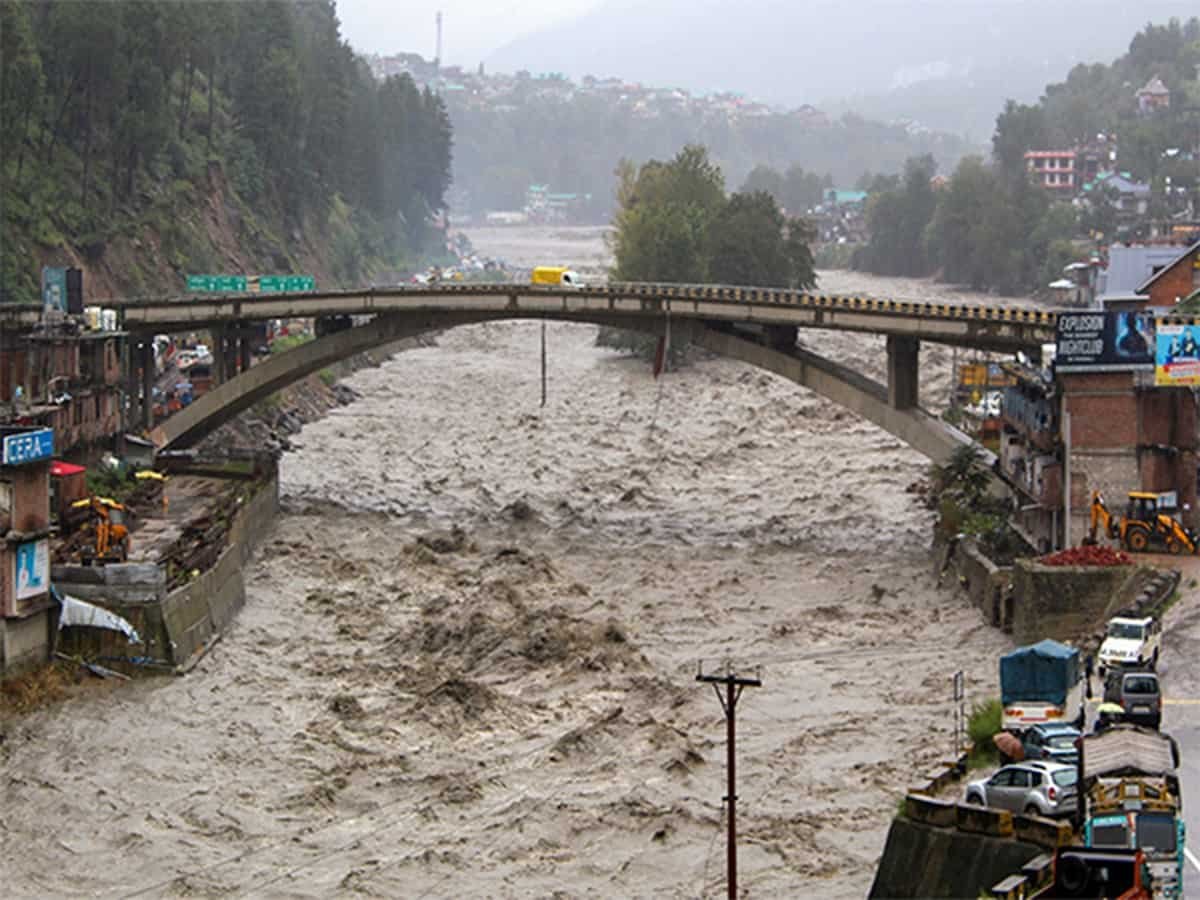 Monsoon havoc in Himachal: 500 roads blocked, damages exceed Rs 4,300 crore
