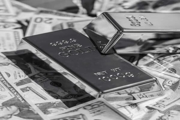 Silver hits record Rs 1.40 lakh/kg for first time as global rally intensifies