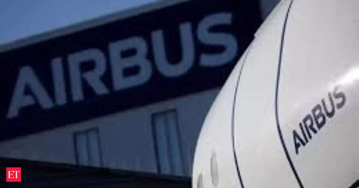 Airbus A320 skids off St Petersburg runway in emergency landing
