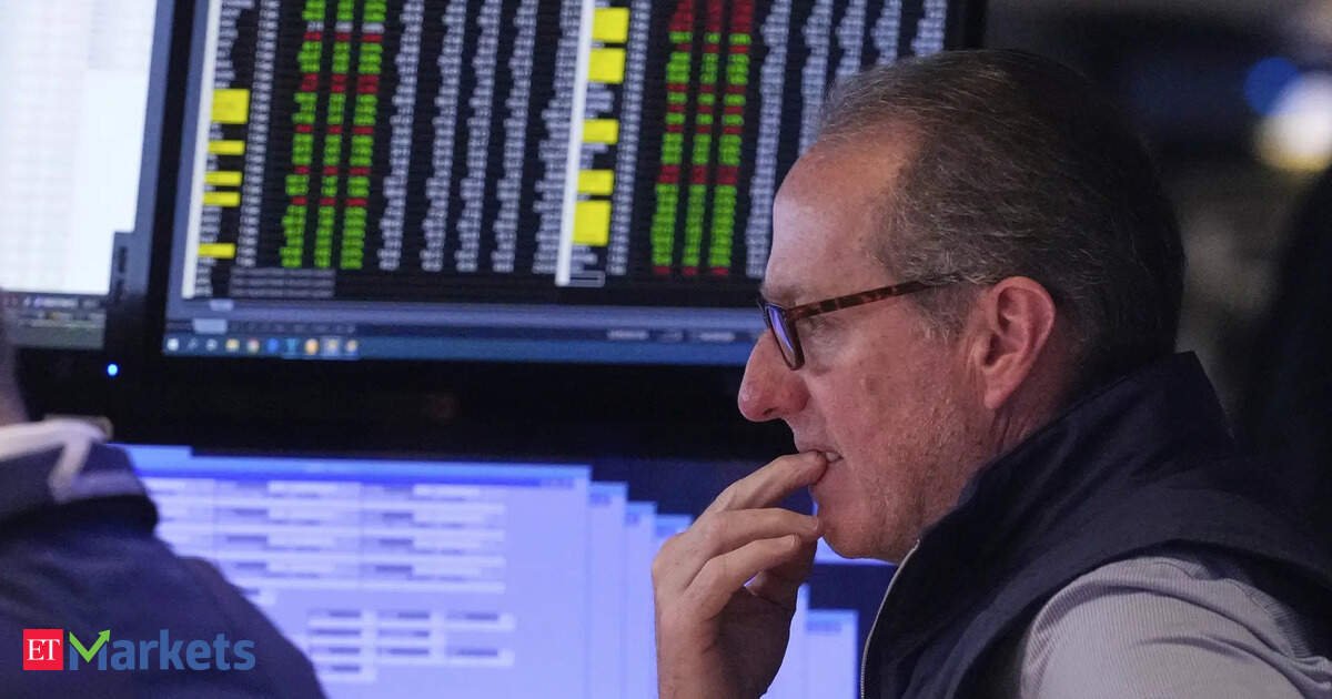 Asian shares dip after credit woes hit Wall Street