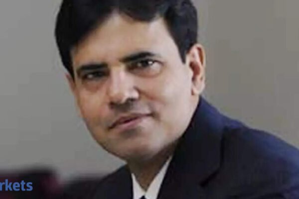 Auto sector enters long-term growth cycle; M&M, Maruti, Bajaj Auto among top picks: Sandip Sabharwal