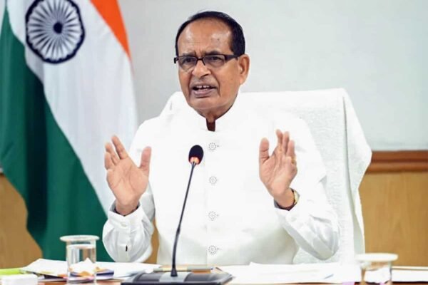 Centre urges joint action to curb stubble burning; Shivraj Singh Chouhan calls for farmer awareness and direct seeding push