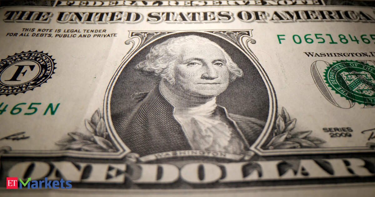 Dollar hits two-week high against yen as trade talks, Fed meeting loom