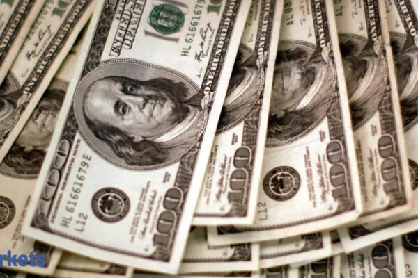 Dollar soft as traders brace for Trump-Xi, central bank meetings