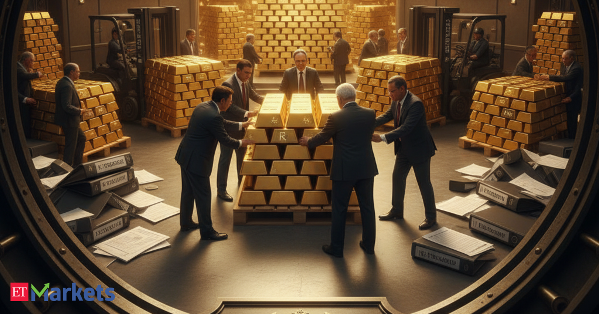 Global central banks cut US T-bill exposure, increase gold reserves