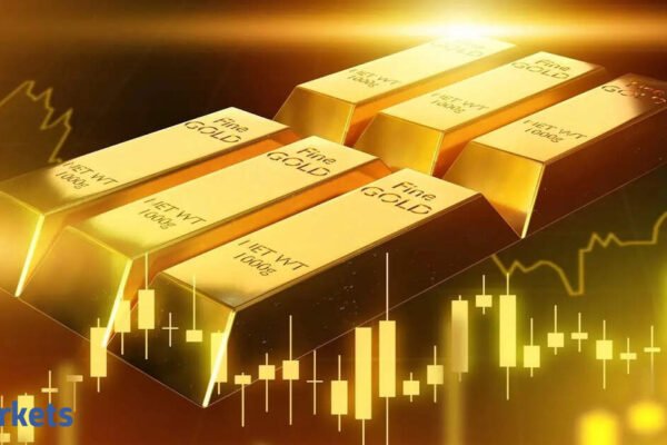 Gold hovers near record high on safe-haven demand, US rate-cut bets