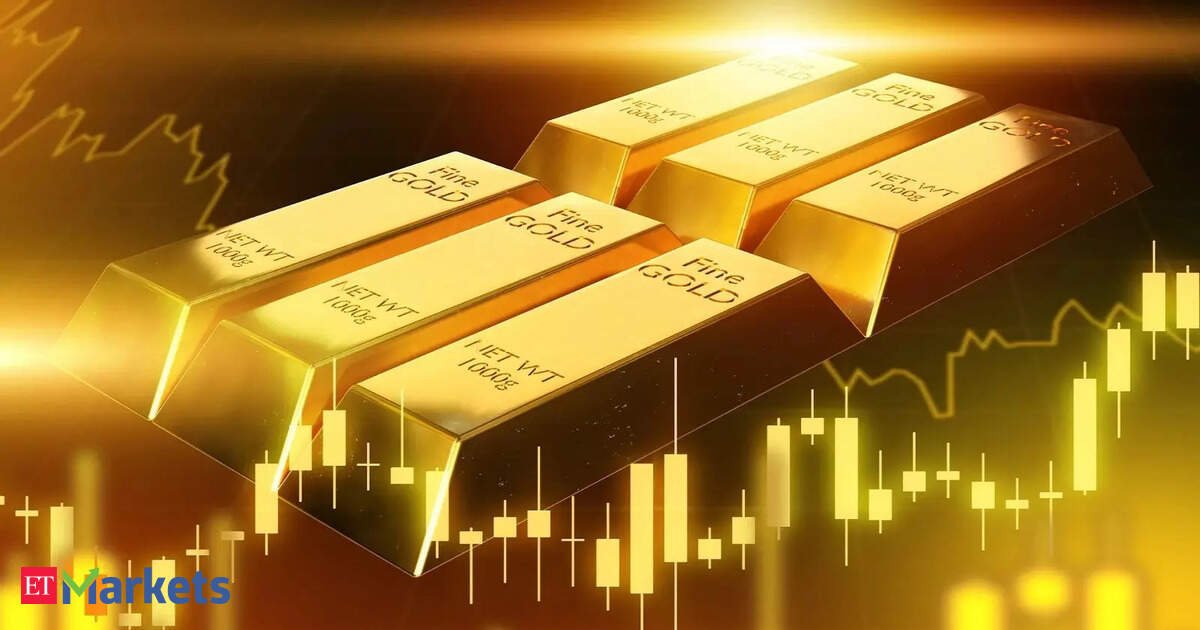 Gold hovers near record high on safe-haven demand, US rate-cut bets
