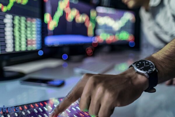 Indian stock indices surge 1% as investors anticipate US-India trade truce